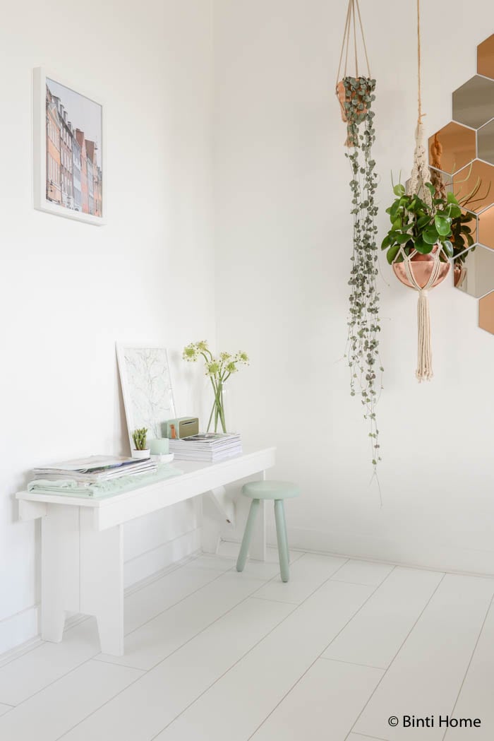Creating A Classy Bar Cart Woonkamer Kleuren 2015 : Stylingtip de woonkamer inrichten met kleur ...