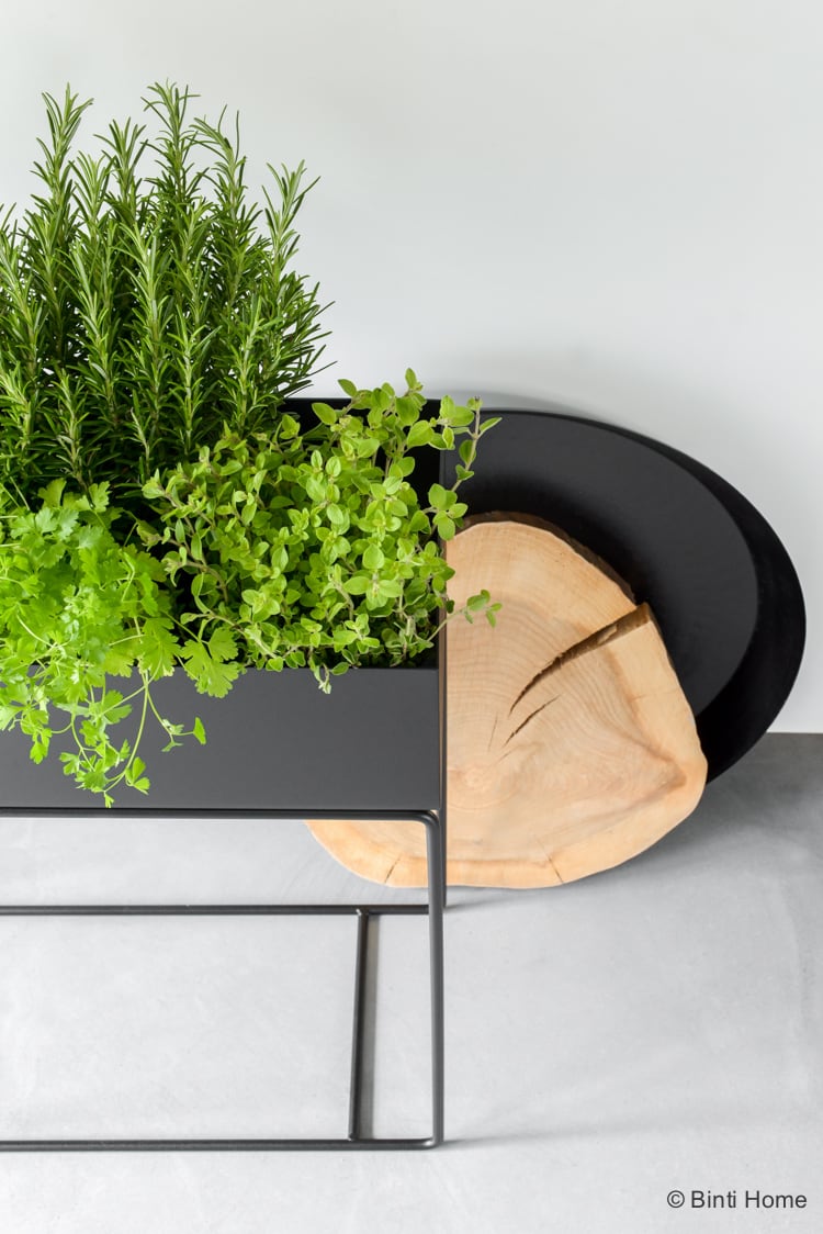 Keuken inrichting : botanisch geinspireerd met zwart, groen en hout