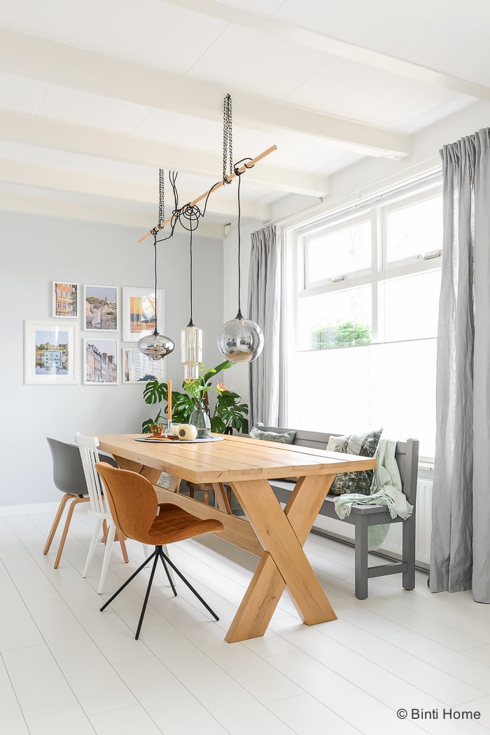 XL Hometour binnenkijken bij Binti Home eettafel in de woonkamer ©BintiHome