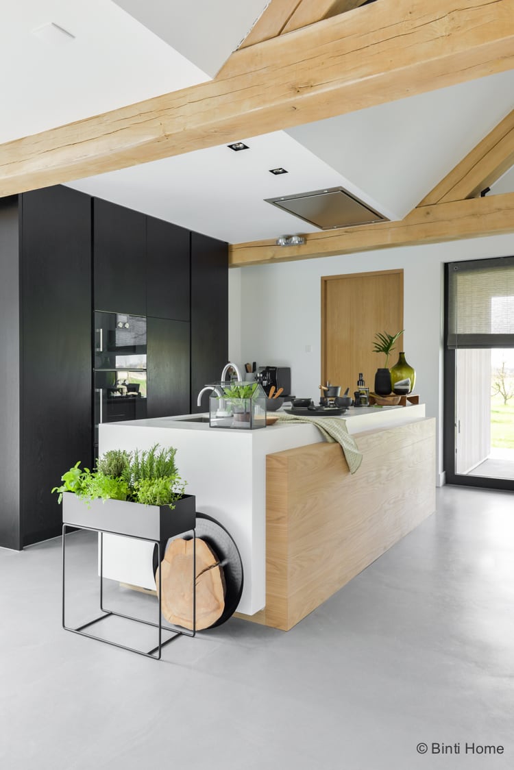 Keuken inrichten : botanisch geïnspireerd met zwart, groen en hout